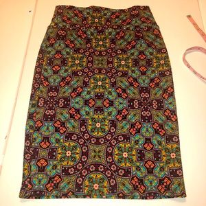 LuLaRoe Pencil Skirt. Measurements and size chart in photos. XS